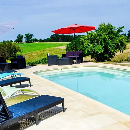 4 Bedroom In Badefols Dans Holiday home *