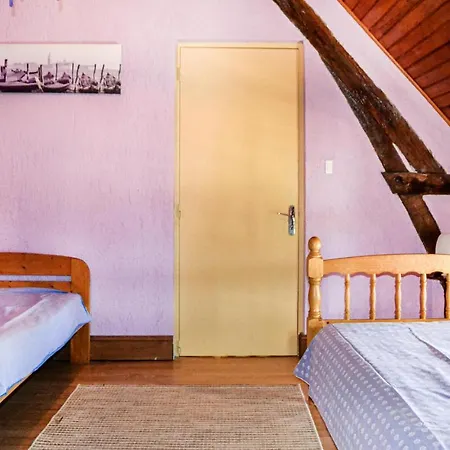 4 Bedroom In Badefols Dans * Teillots